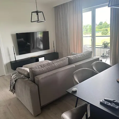 Komfortowy Z Jedna Sypialnia 60m Kw Lokalizacja Baranowo *