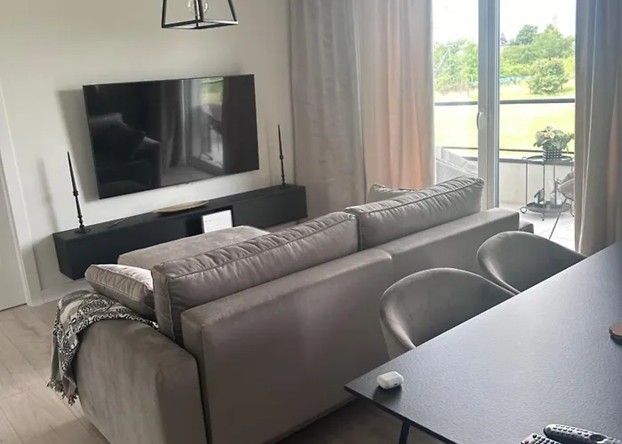 Komfortowy Z Jedna Sypialnia 60m Kw Lokalizacja Baranowo *