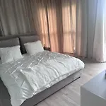 Komfortowy Z Jedna Sypialnia 60m Kw Lokalizacja Baranowo Appartamento *