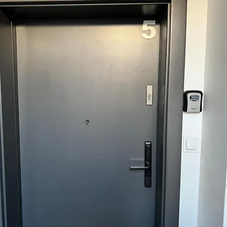 דירה Komfortowy Z Jedna Sypialnia 60m Kw Lokalizacja Baranowo