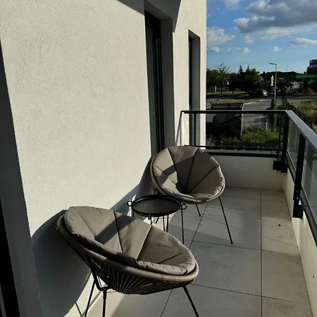 Komfortowy Z Jedna Sypialnia 60m Kw Lokalizacja Baranowo Apartment