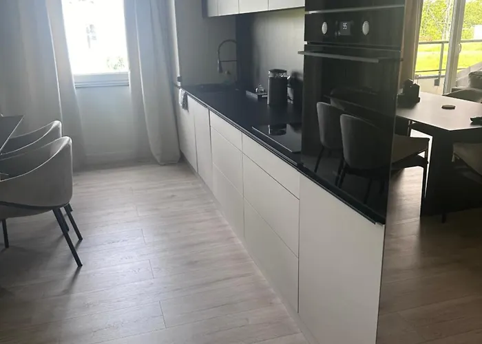 Apartment Komfortowy Z Jedna Sypialnia 60m Kw Lokalizacja Baranowo Poznan