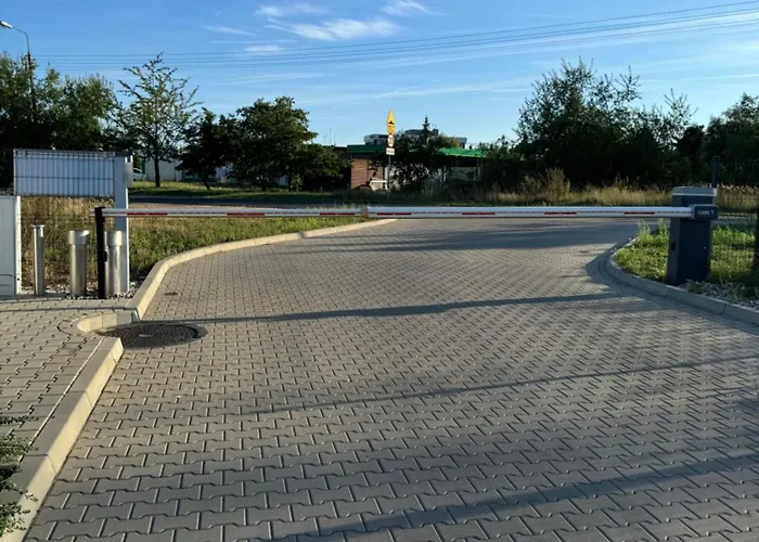 דירה Komfortowy Z Jedna Sypialnia 60m Kw Lokalizacja Baranowo *